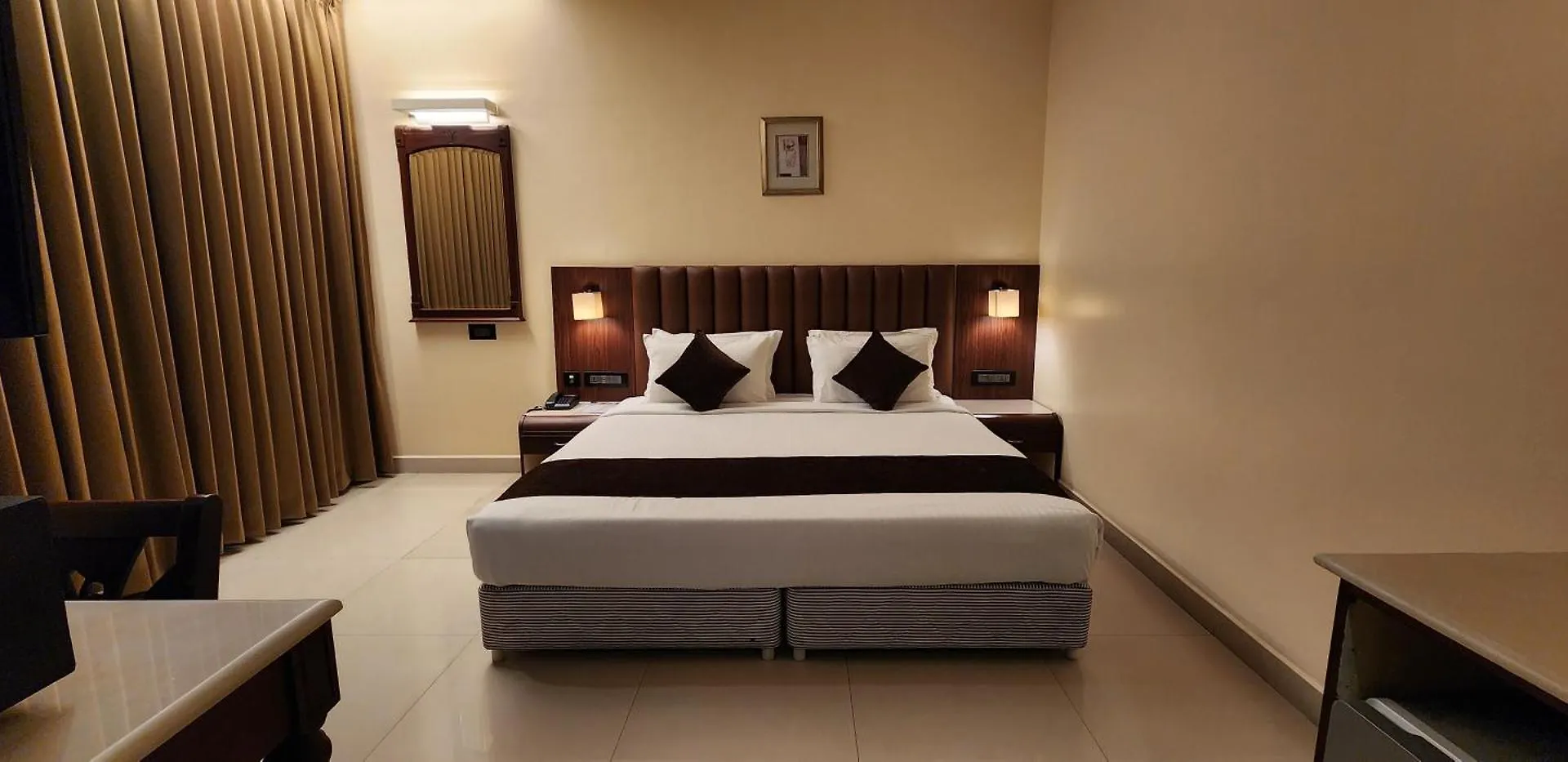 ***  Hotel Arcadia Kottayam Indie
